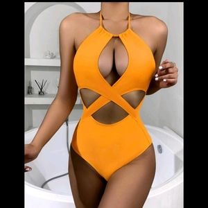 New cutout monokini